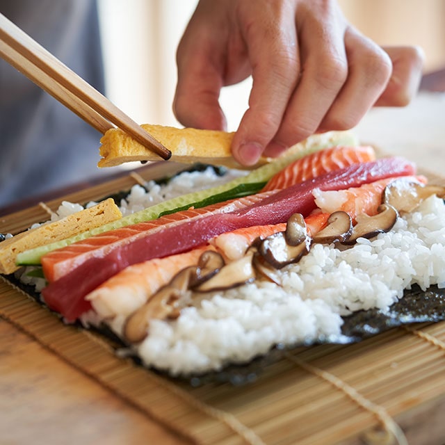 寿司・キャラ弁づくり