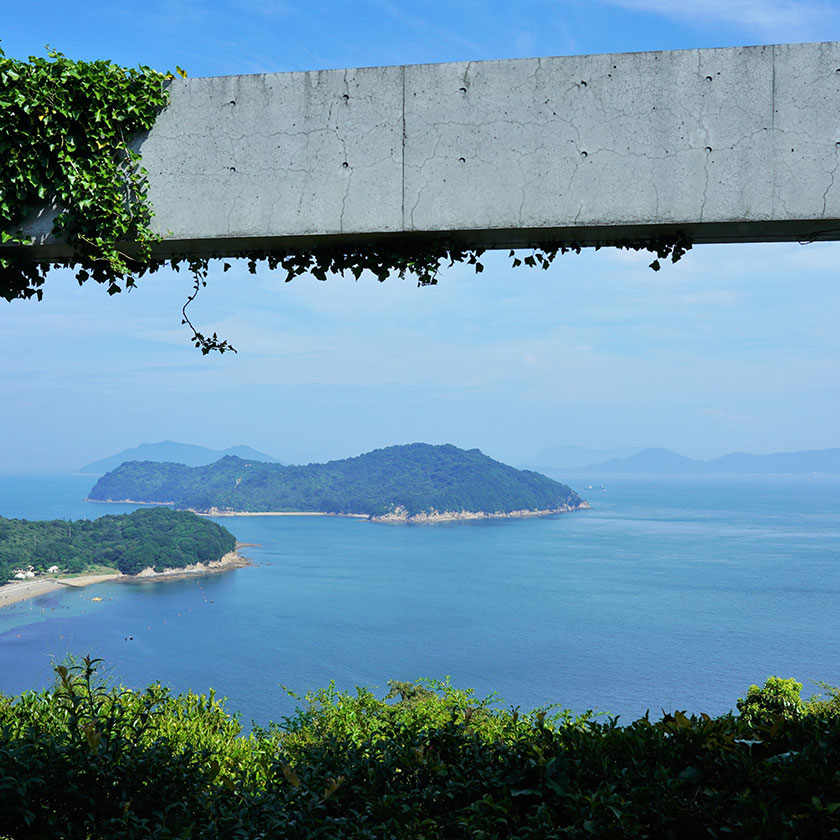 【送迎】高松港（15分）→<br>直島フェリー（50分）