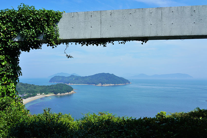 【送迎】高松港（15分）→<br>直島フェリー（50分）