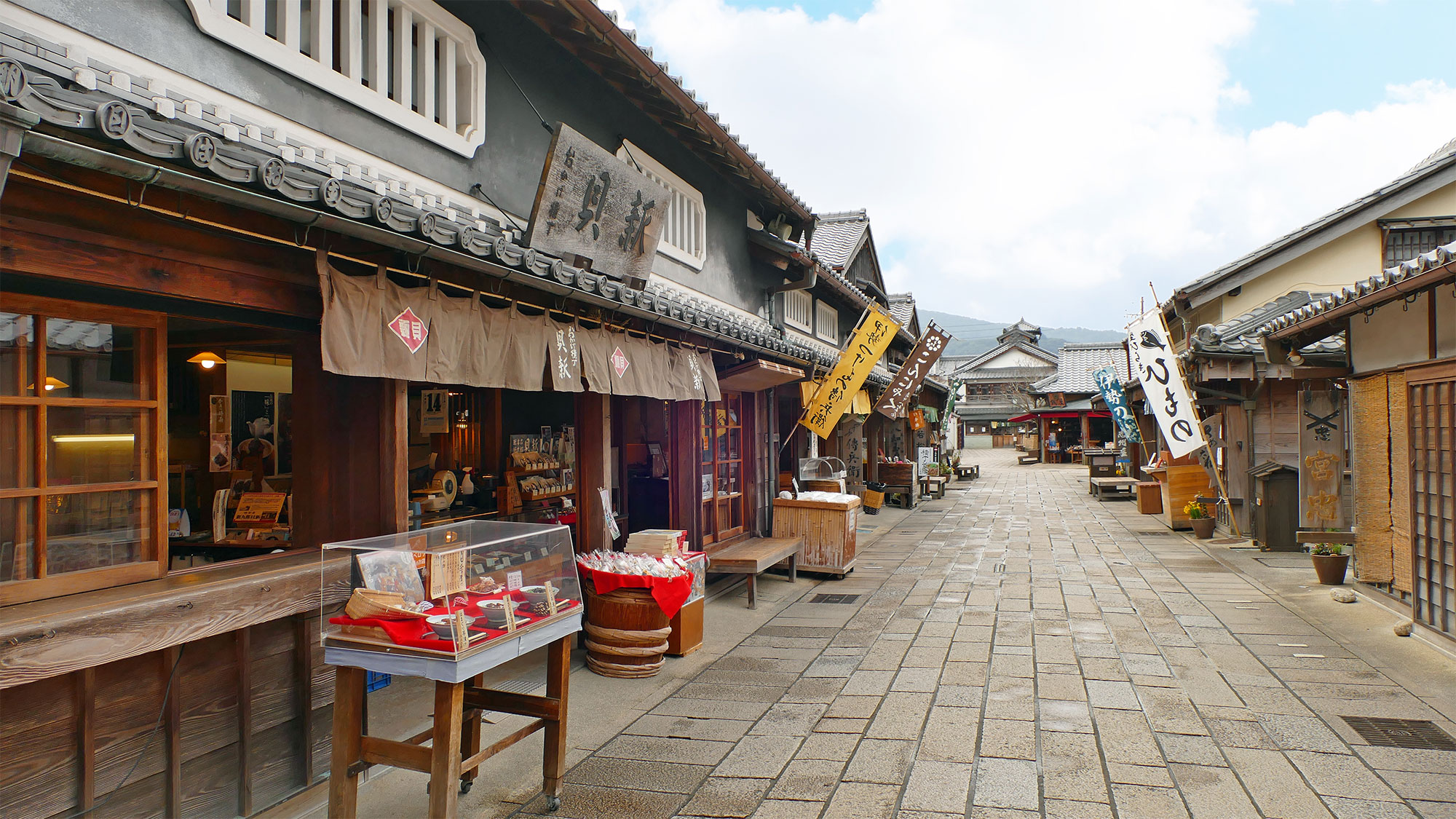 【聖地伊勢と風光明媚な志摩】信仰、食、そして海岸美を満喫する3日間（2泊3日）