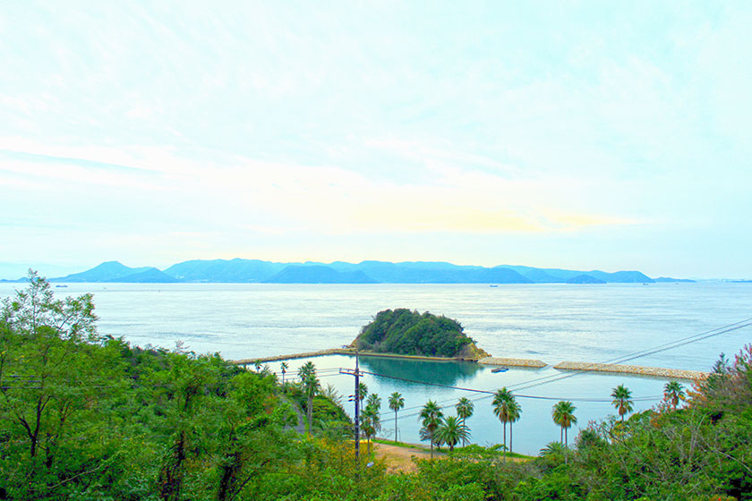 京都 →<br>
直島