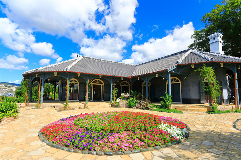 阿蘇 →<br>
長崎