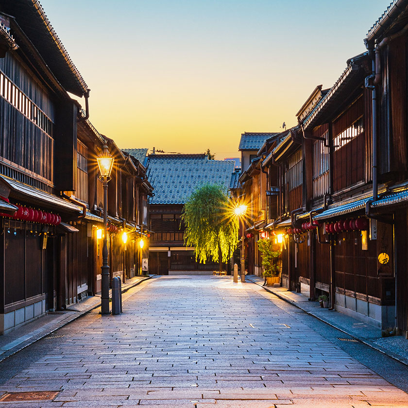 東京 →<br>
金沢