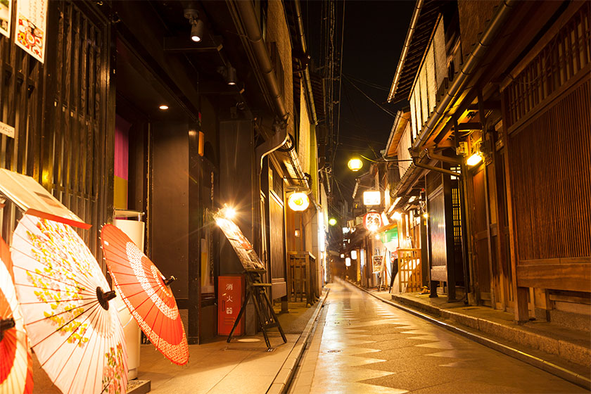 河口湖 →<br>
京都